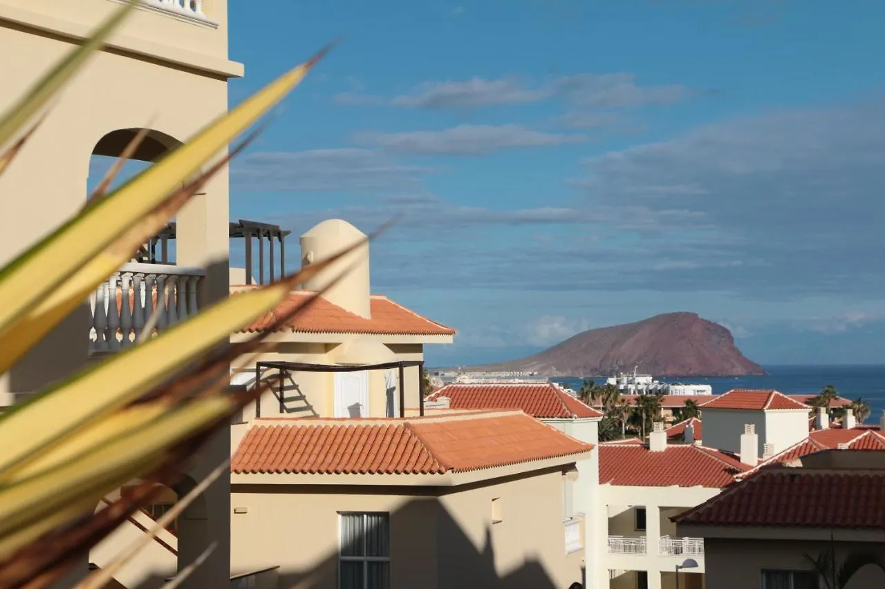 Golf View Apartment - Stunning Ocean View Golf Del Sur San Miguel de Abona Spain