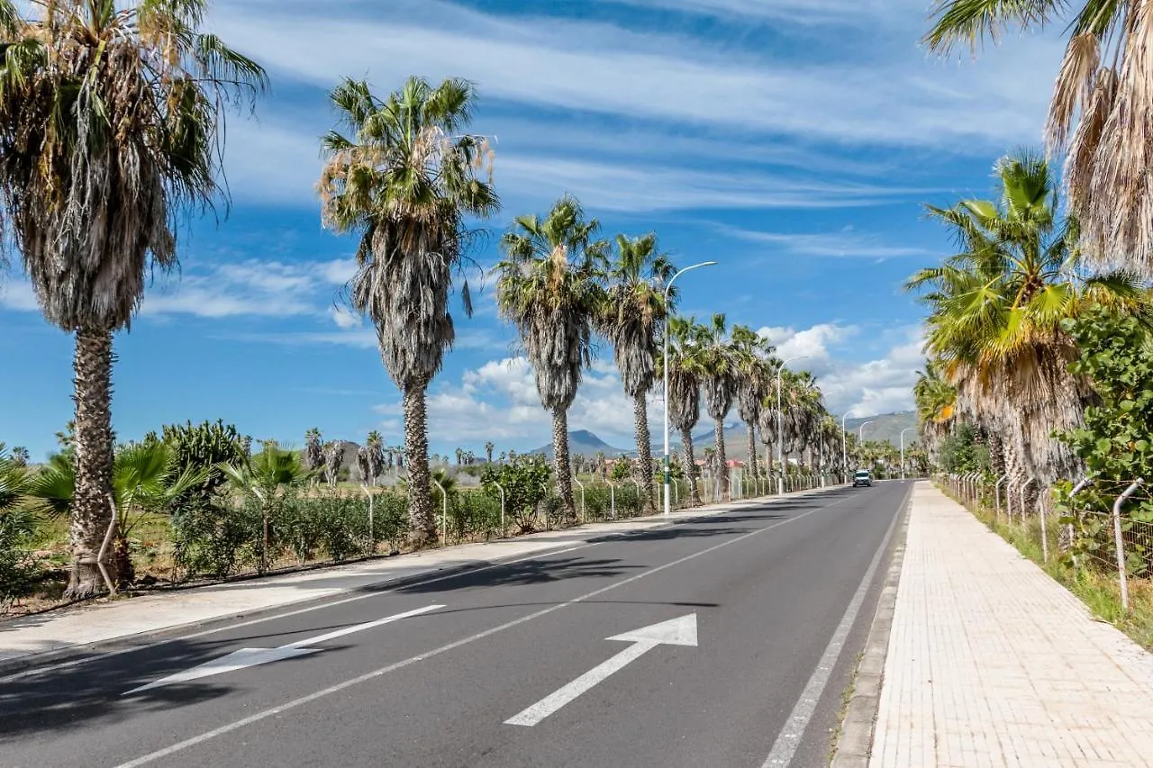 Golf View Apartment - Stunning Ocean View Golf Del Sur San Miguel de Abona