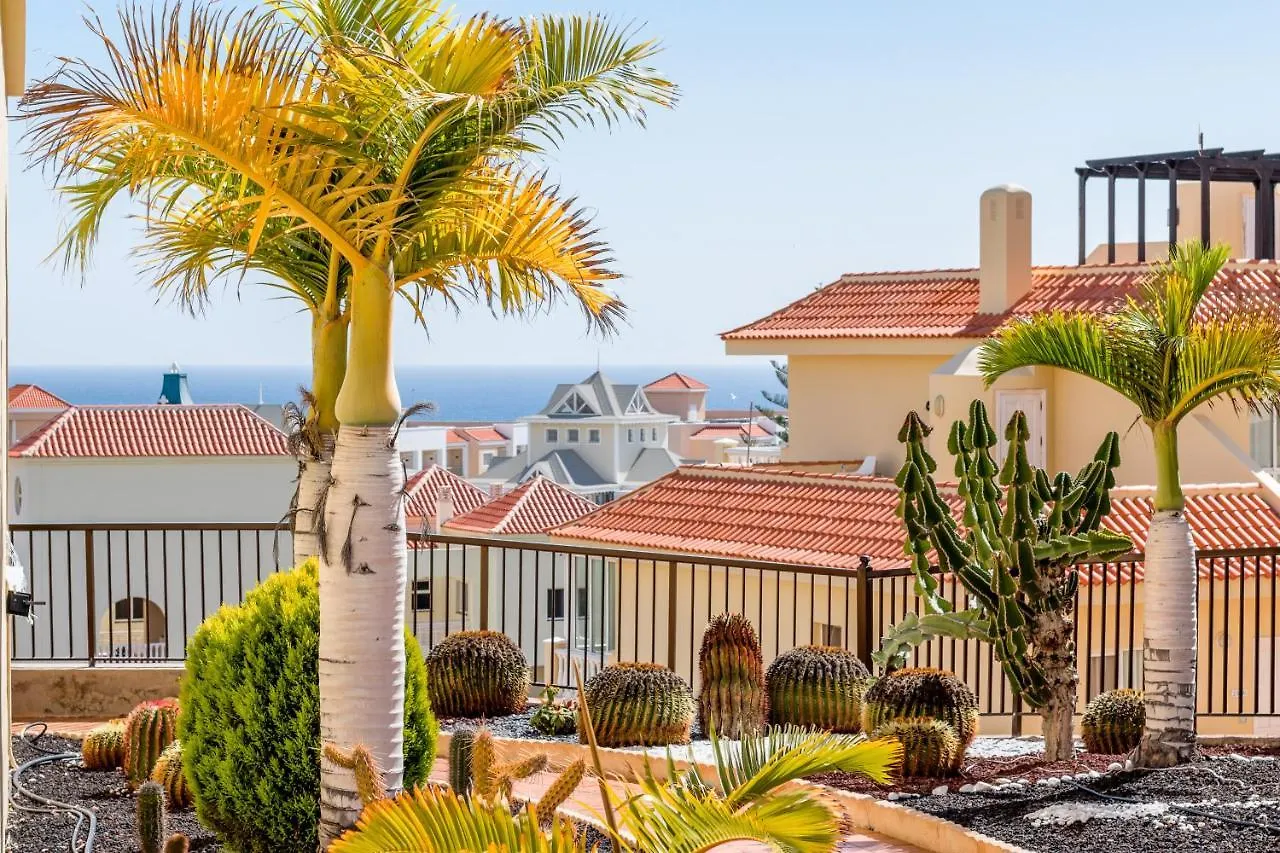 Golf View Apartment - Stunning Ocean View Golf Del Sur San Miguel de Abona Spain